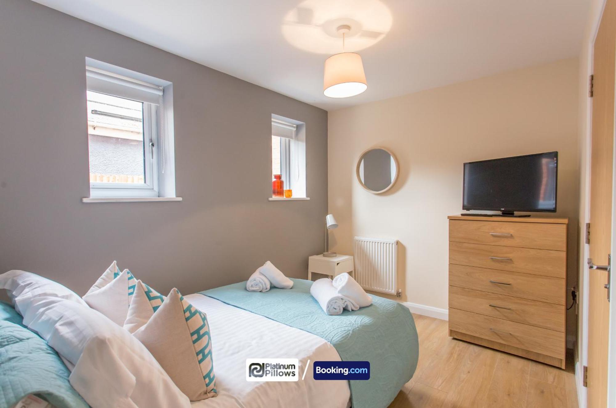 Modern Oxford 2 Bedroom Apartments, Near Headington Hospital, Families & Contractor Accommodation With Parking Exterior photo