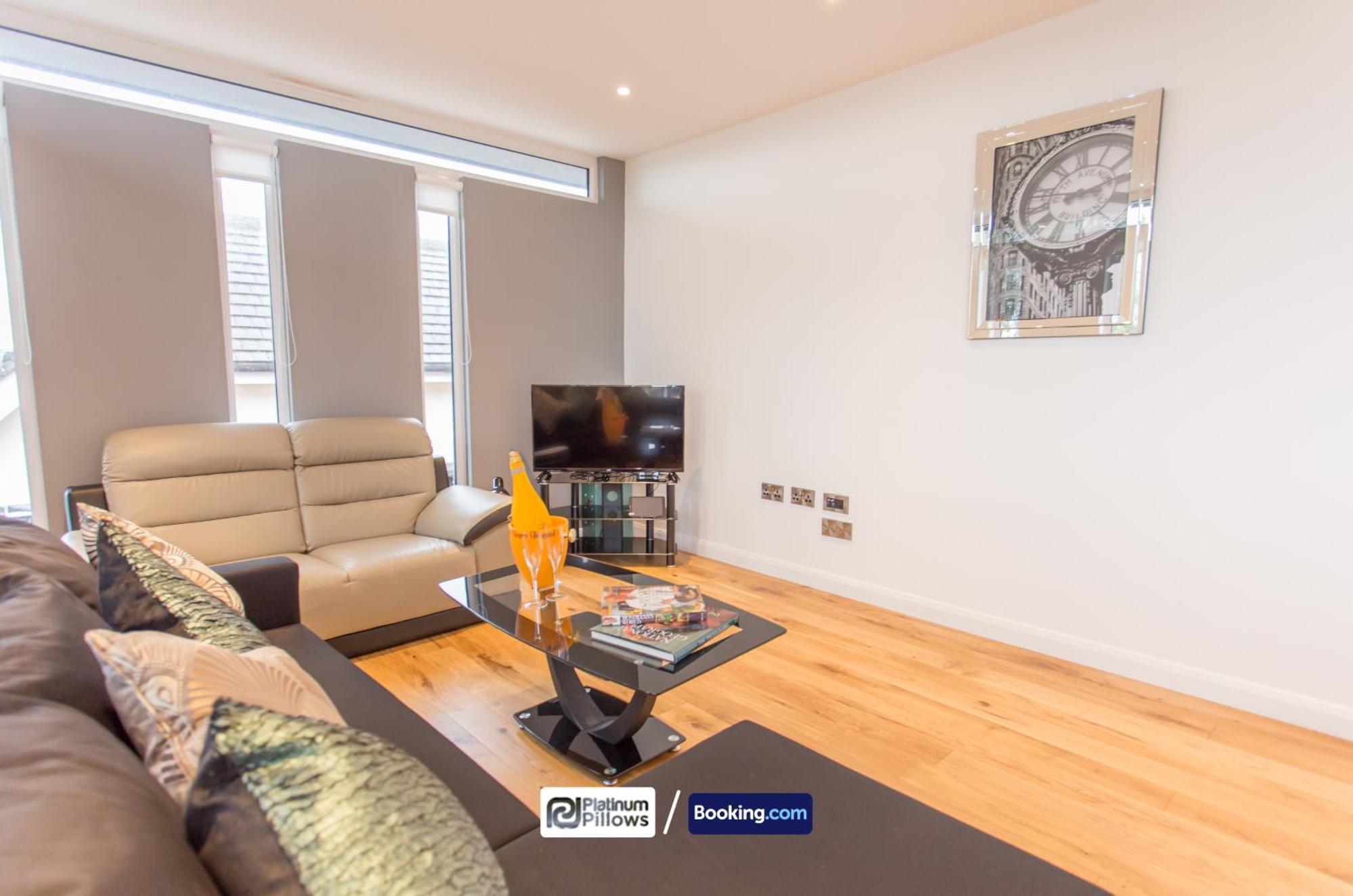 Modern Oxford 2 Bedroom Apartments, Near Headington Hospital, Families & Contractor Accommodation With Parking Exterior photo